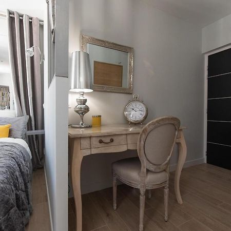 Le Petit Prince- Studio Cosy 2 Pers -Metro Valmy Lyon Luaran gambar
